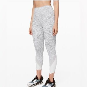 ❌SOLD❌ Lululemon Wunder Under Scalloped Hem Crop 24” *Special Edition Luon